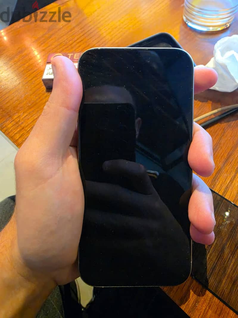 Iphone 15 pro 256GB  بدون كرتونه 2