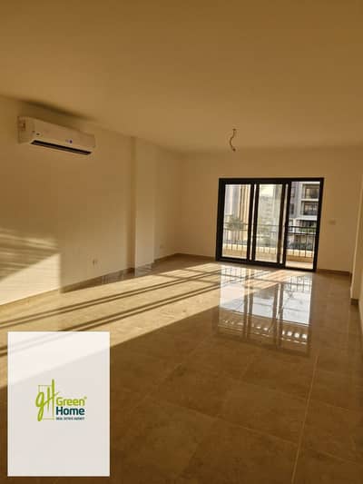 شقة متشطبة بالتكييفات للبيع في فيفث سكوير المراسم التجمع الخامس Fifth Square El Marasem New Cairo