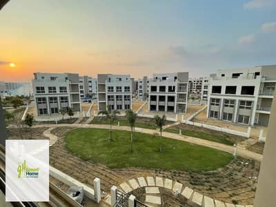 Ready to move Apartment for Sale with Installment in Hyde Park | New Cairo