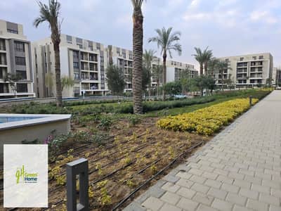 Lowest Price Sky Loft 200m + 85m Roof for sale finished and Ready in Fifth Square El Marassem New Cairo