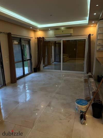 Ground floor apartment with garden for rent at an incredible price. 210 sq m apartment with a 150 sq m garden. Lowest price per meter. Elshiekh zayed,