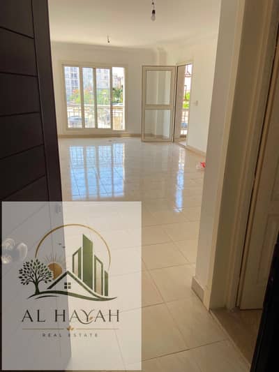 Apartment 140 meters for sale cash in the finest stages of Madinty stage B10 the distinctive model and most requested in Madinty open view completely unspoiled finishing by the company first residence next to services