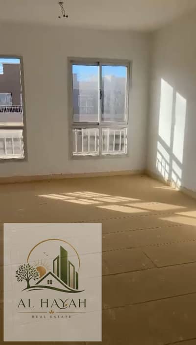 Apartment 116 square meters for rent under the law in Madinaty in phase B11 in front of the school and the first season, great location Apartment 116 square meters for rent under the law in Madinaty in phase B11 in front of the school and the first season, great location