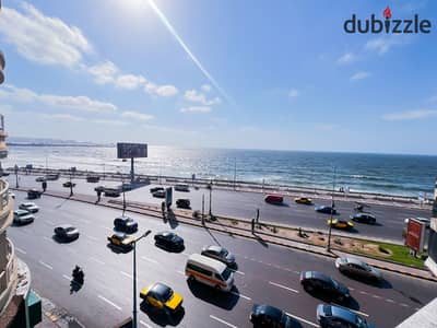 لإيجار الأداري 400م كامب شيزار  بحر مباشر