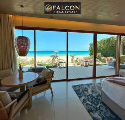 First row beach chalet (80m²) ready for occupancy, finished, in G Bay, Ain Sokhna