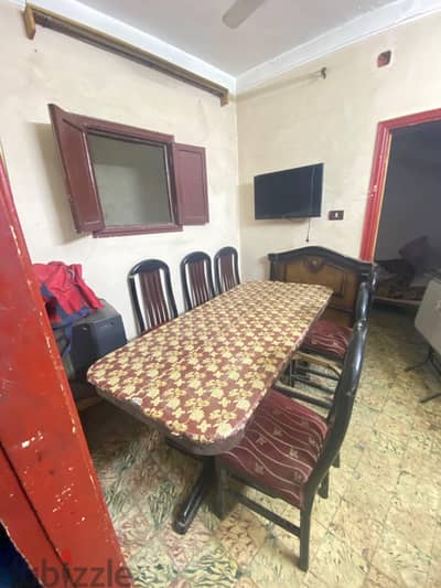سفره  بالكراسي