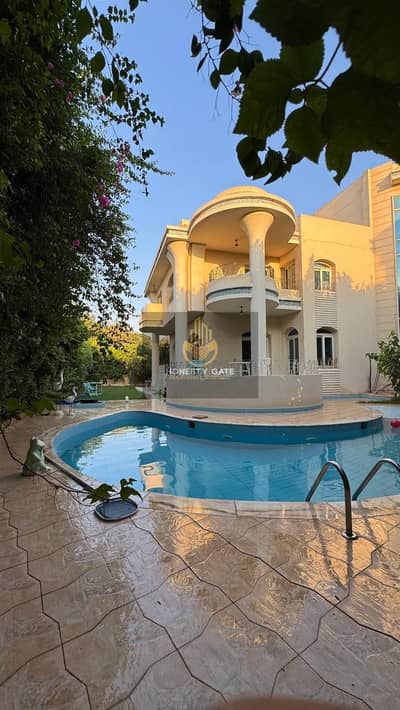 Standalone villa, 703 sq m, for sale in Golden Heights Compound - First Settlement. Fully finished to a high standard + private pool.