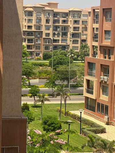 Apartment for sale cash in Madinaty 105m B8 price is a bargain