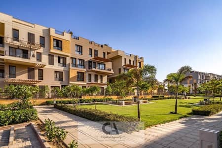 Apartment for sale in Eastown Sodic, Fifth Settlement, in a prime location with an open view. *Resale* Minutes from the American University | Eastown