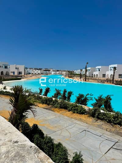 Corner townhouse for sale in Mountain View Ras El Hekma, direct access to the lagoon - Crete Phase