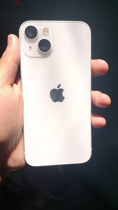 ‏apple