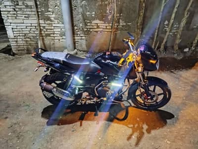 Pulsar 180 زيرو مش محتاجه مصروف