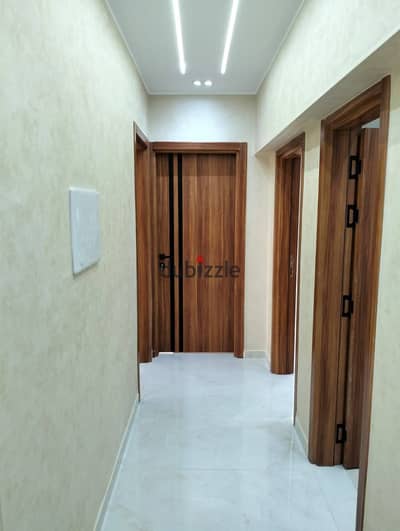 Apartment behind the police mosque for sale directly in Al-Khamail Compound in Sheikh Zayed very distinctive.