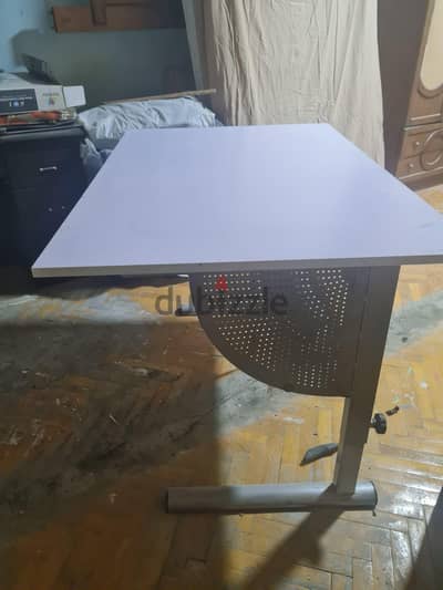 مكتب رسم هندسى
