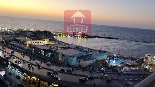 شقه مفروشه للايجار اليومي ب سيدي جابر بحر مباشر