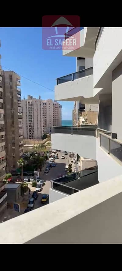 شقه فاخره للايجار السكني 235م ب رشدي شارع ابو قير مباشرة