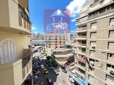 شقه مفروشه للايجار الشهري ب سموحه شارع الطيار محمود شكري الرئيسي