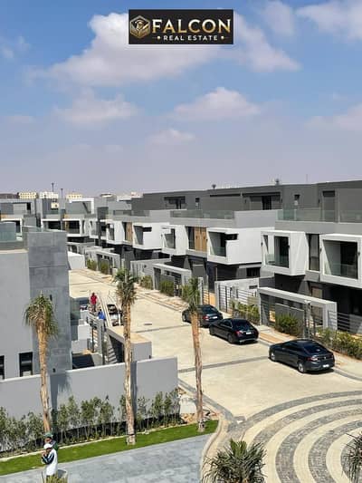 255m² villa facing Heliopolis Club in El Patio La Vista, El Shorouk—ready for immediate occupancy—with a 5-year interest-free installment plan. 255m² villa facing Heliopolis Club in El Patio La Vista, El Shorouk—ready for immediate occupancy—with a 5-year interest-free installment plan.