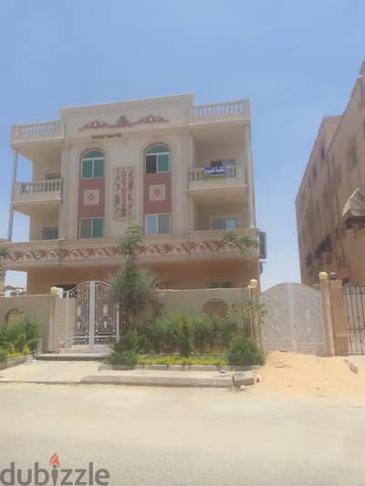 للبيع شقه بالشروق