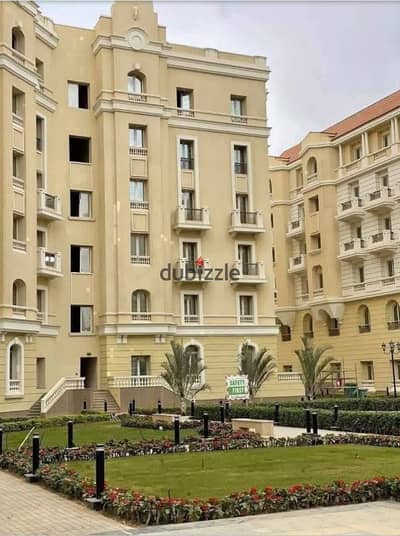 لسرعة البيع شقة من المالك استلام فوري متشطبة بالكامل بالتكييفات بكمبوند ( جاردن سيتي ) بالعاصمة الإدارية الجديدة أمام البرج الايقوني ب R5 عاين حالا