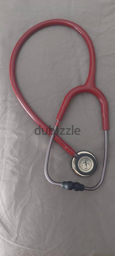 للبيع سماعة طبية أصلية Original 3M Littmann Classic III