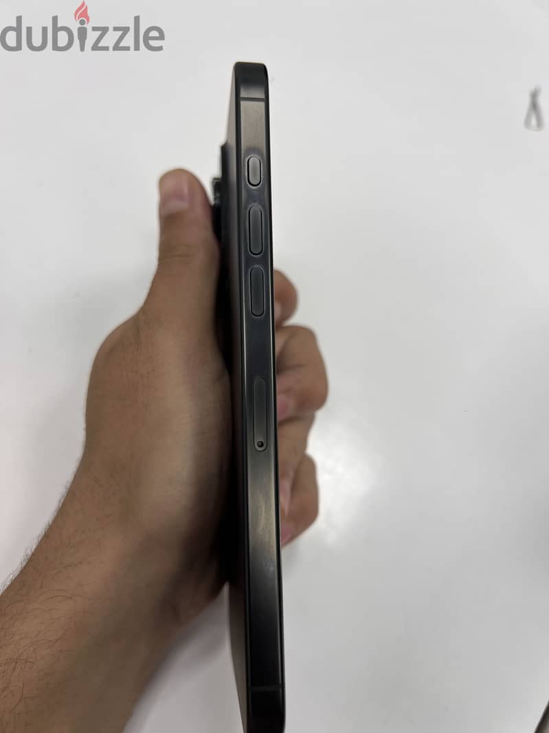 Apple - iPhone 16 Pro Max 4