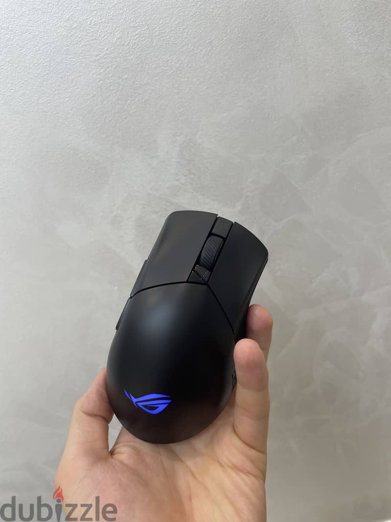 Asus rog strix scar 2