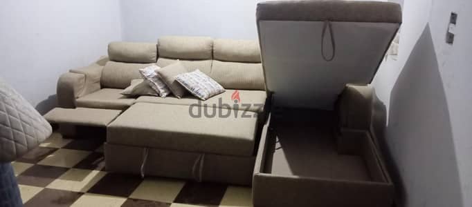 ركنه مودرن تعمل سرير وشزلونج وسحاره