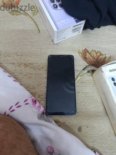 للبيع سامسونج a 04 e الجهاز حاله ممتازه