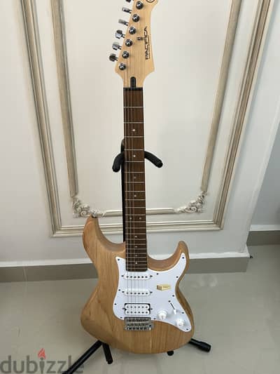 Yamaha pacifica 112j electric guitar+amplifier