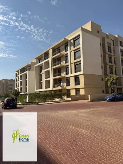 فرصه مميزه  لشقه للبيع في المراسم - فيفث سكوير - في الجولدن سكوير التجمع الخامس - بمساحه 250م - تكييفات بالكامل