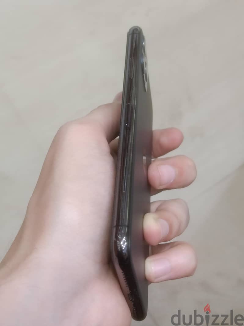 Apple - iPhone 11 Pro Max 4