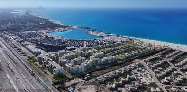 شاليه متشطب بالكامل 115م في Q Bay بالعلمين! غرفتان و2 حمام، مقدم يبدأ من 10% فقط، وتقسيط حتى 8 سنوات، واستلام خلال 3 سنوات.