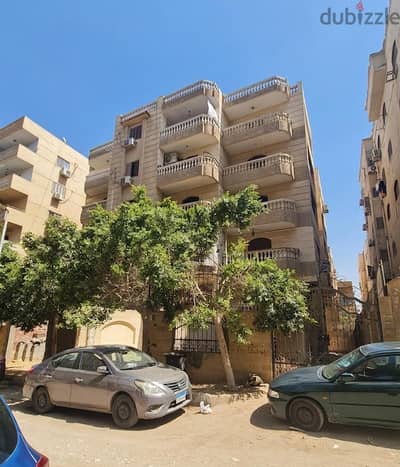  **للبيع شقة مميزة بحدائق الأهرام – البوابة الأولى (منطقة أ)**