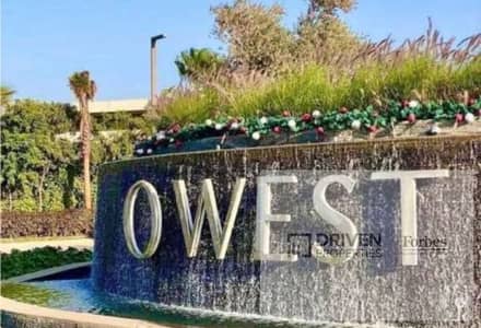 Super Lux Luxury Middle Townhouse for Sale by Installments in O West Hillside 6th Of October Al Wahat Road Near Palm Hills New Giza