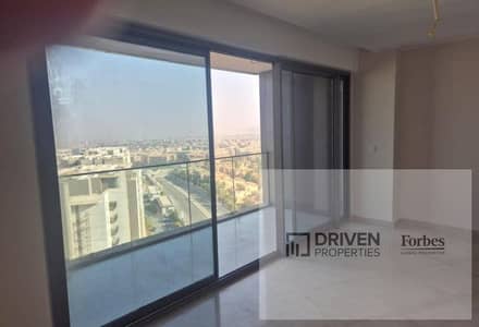 شقة متشطبة بالتكييفات و وحدات المطبخ للبيع بالتقسيط في زد تاورز الشيخ زايد زد ويست ZED Towers Sheikh Zayed ZED West