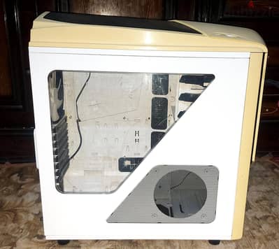 Nzxt Phantom 530 Full Tower  كيسه فاضيه