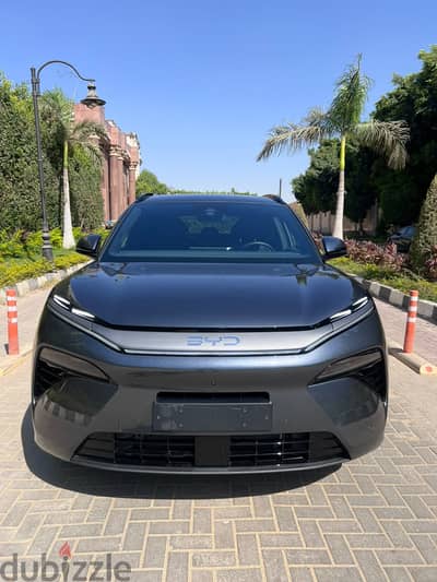 BYD Atto 8 DM-i 2026