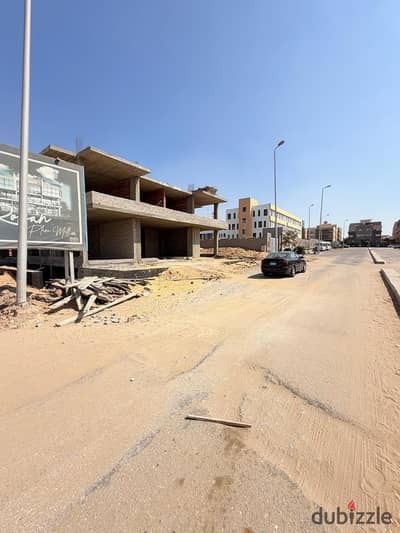 عيادة للبيع في مول روفان بلازا بالشيخ زايد من المالك مباشرة.