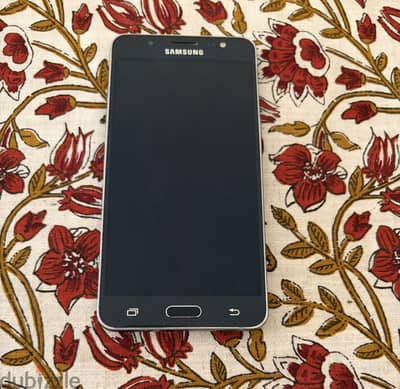 Samsung J5 , 16gb storage