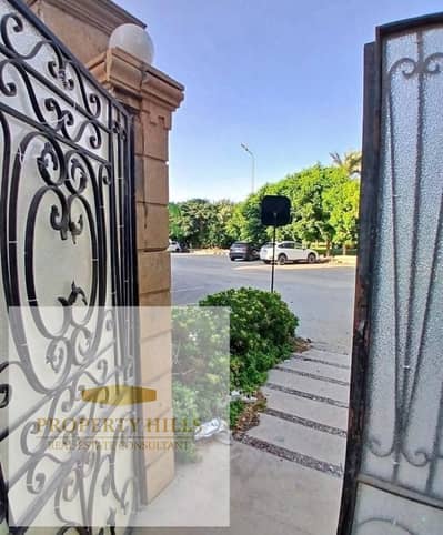 فيلا في التجمع الخامس الباتيو تاون متشطبه جنب الجامعه الامريكيه فيلا في التجمع الخامس الباتيو تاون متشطبه جنب الجامعه الامريكيه