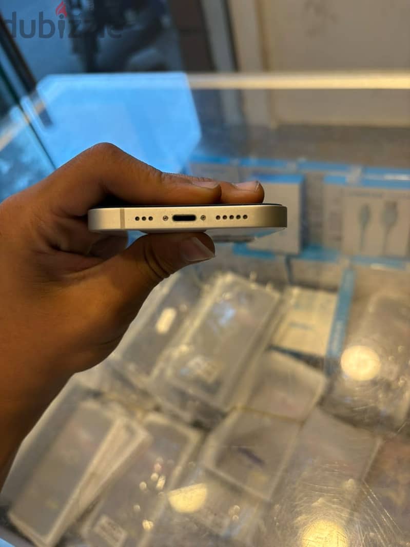 iPhone 13 2
