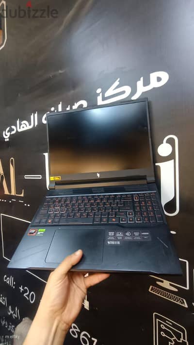 Acer nitro v 16