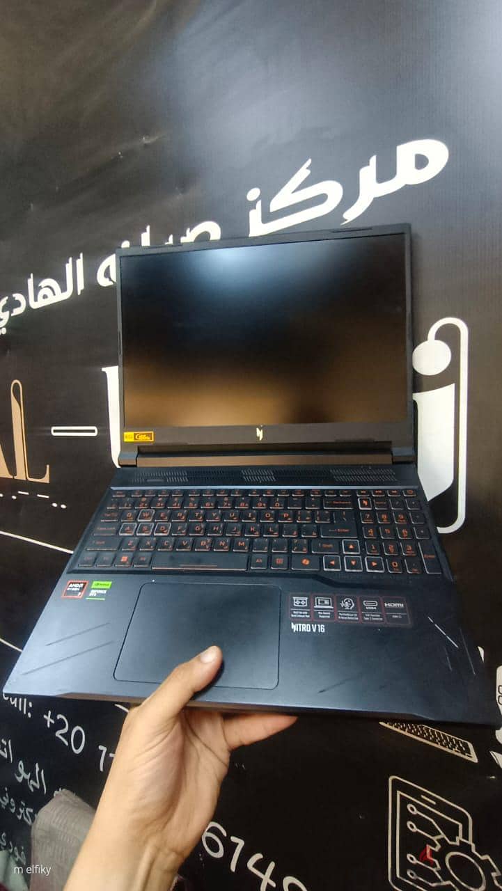 Acer nitro v 16 8