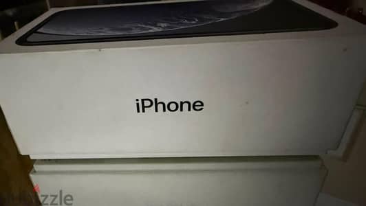 Apple - iPhone XR
