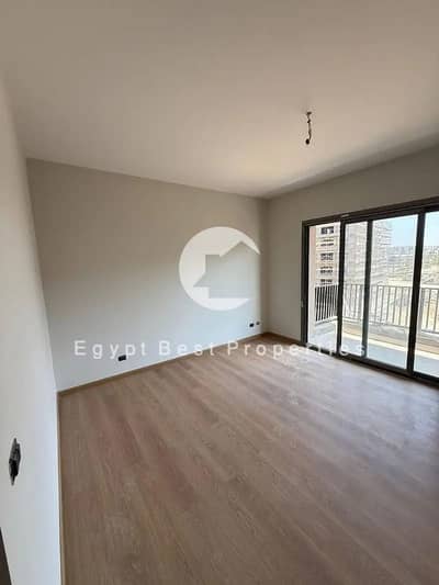HOT PRICE Resale 224m Finished+ ACs Landscape View Ready to Move for sale in Swan Lake Residence