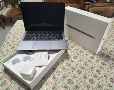 MacBook air M1 3C. c 100% Ar/En Apple warranty