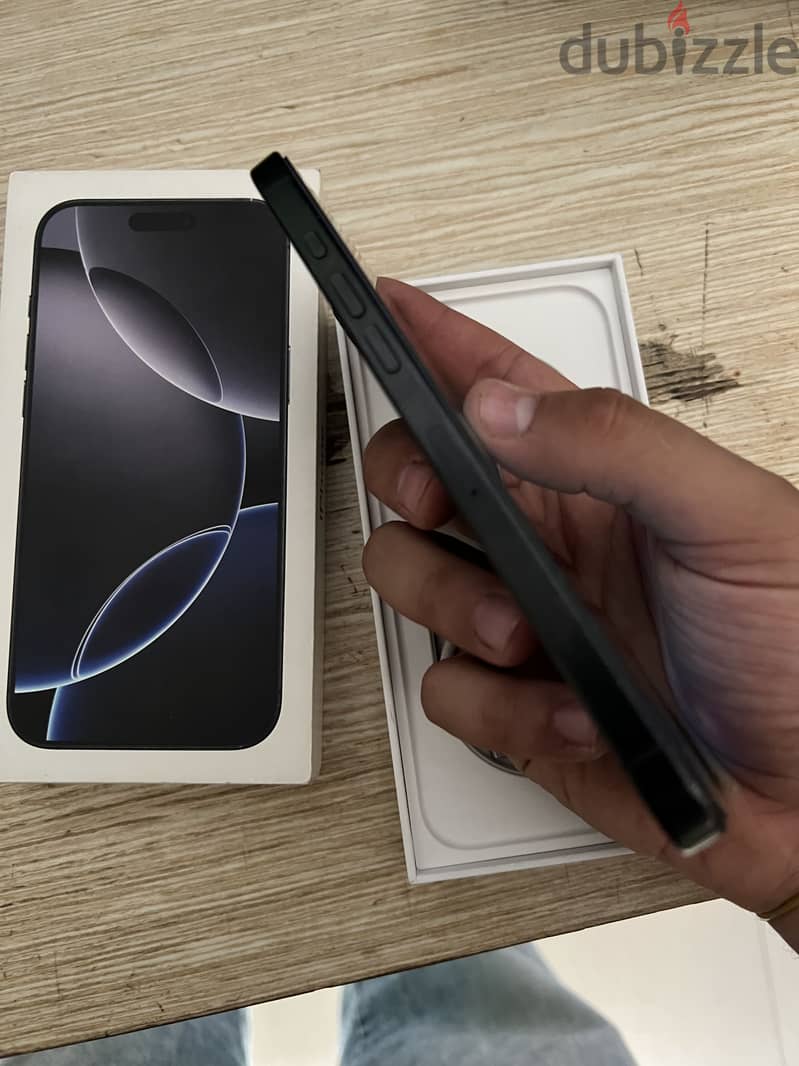 Apple - iPhone 16 Pro Max 3