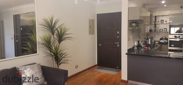 Apartment for sale in cash in Madinaty b11 area / 133 meters allocation group 114 premium location steps from All seasons park mall special finishing consisting of 3 bedrooms including master and 2 bathrooms and American kitchen with a park view repeated floor fourth fully paid cash negotiation required