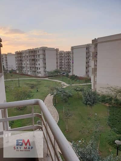 Apartment for sale in Madinaty, 91 meters, wide garden view, prime location near services.